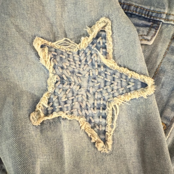 Savanna Jane Denim Jacket in Light Blue with Star Details - Picture 9 of 12
